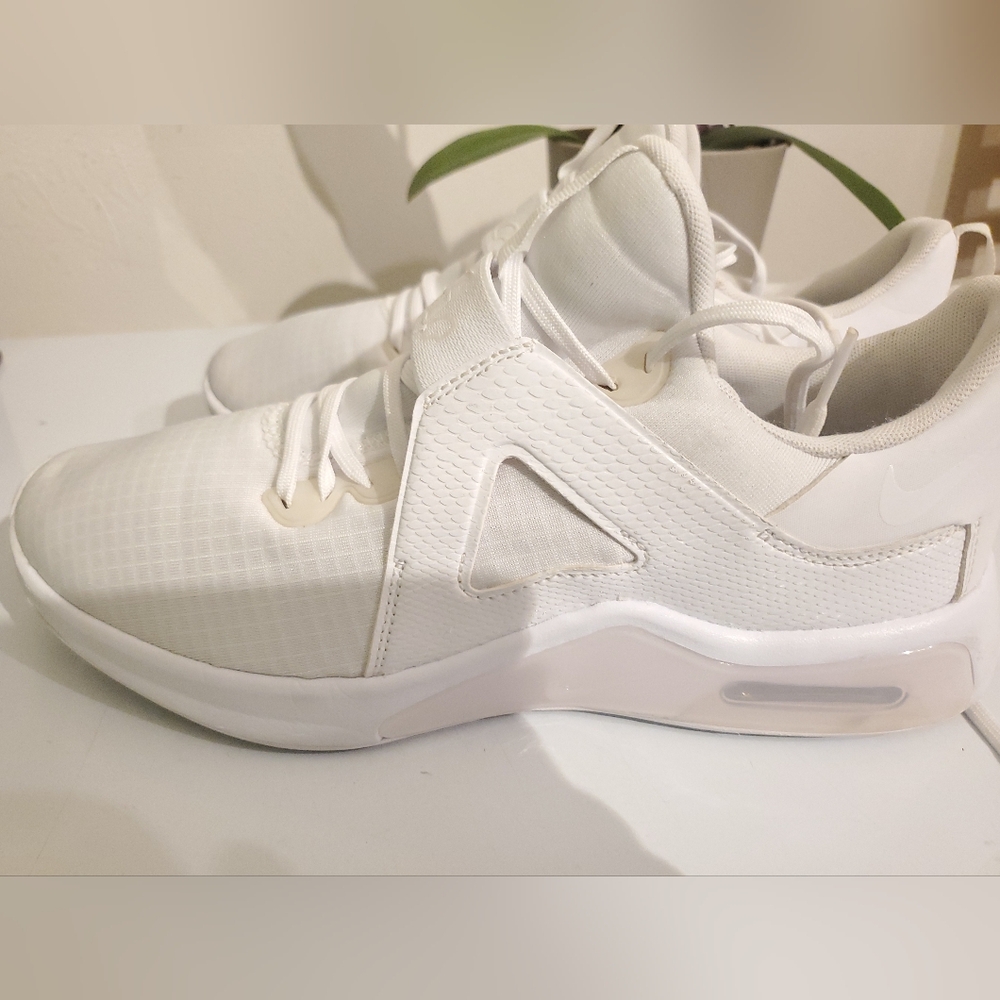 Nike White Athletic Shoes - Picture 2 of 8